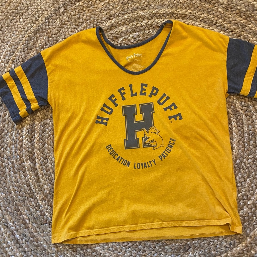 Harry Potter Hufflepuff Woman’s size M t-shirt